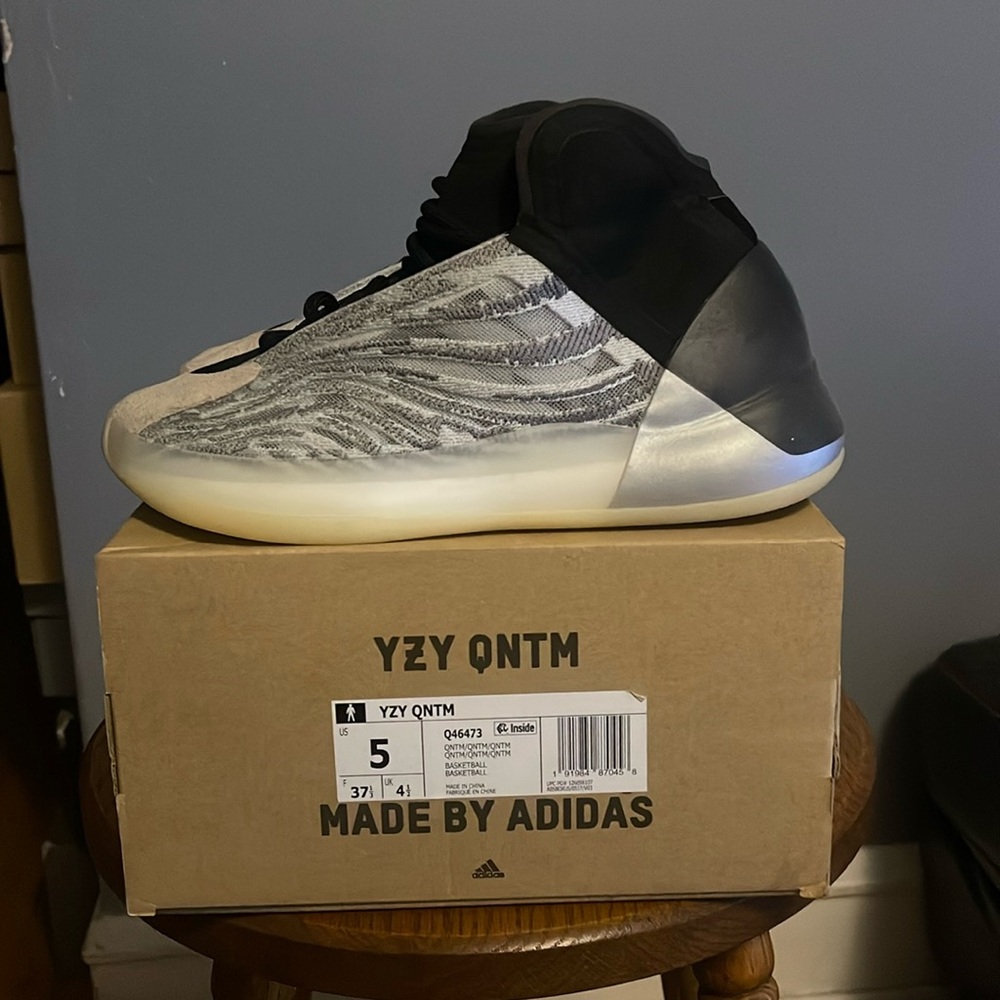 Yeezy QNTM